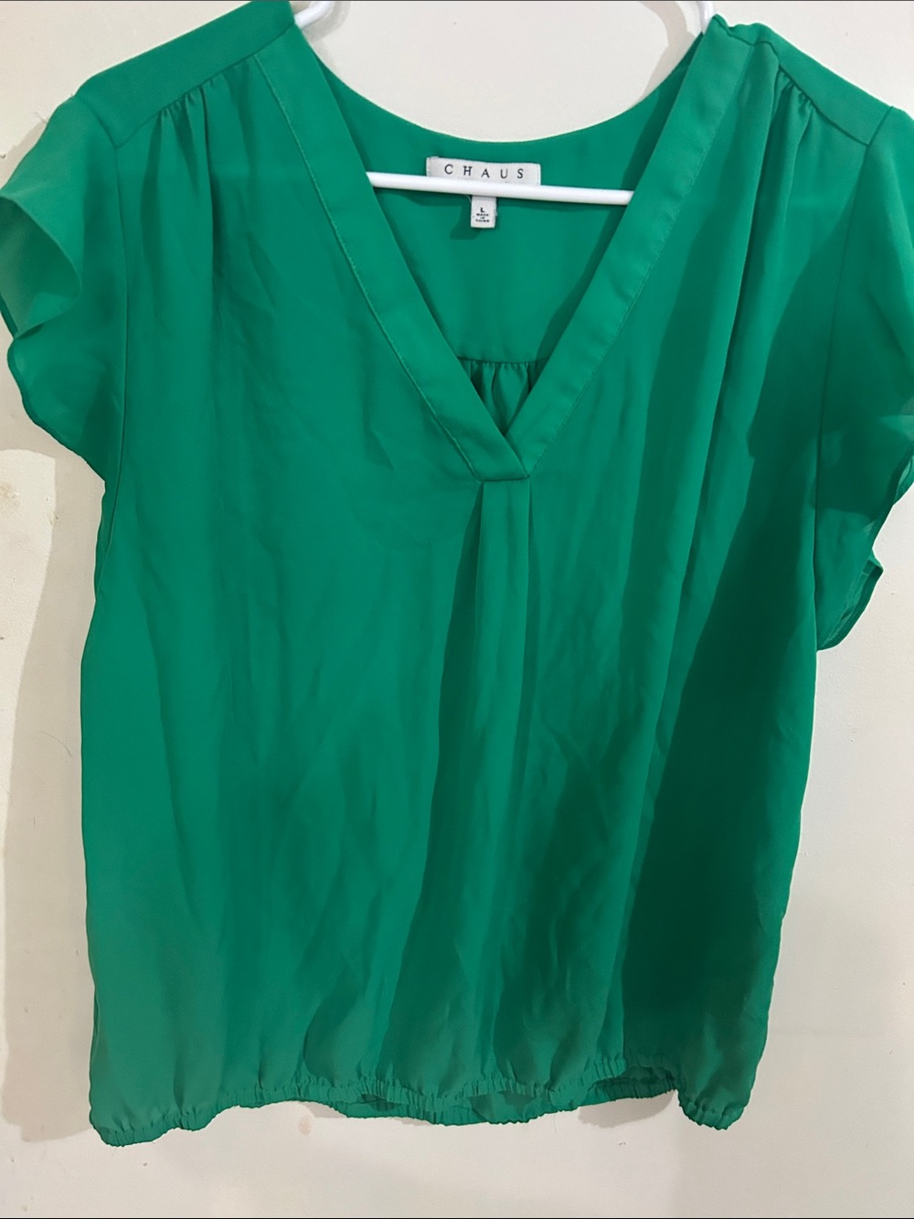 Chaus Emerald Green V-Neck Short Sleeve Blouse